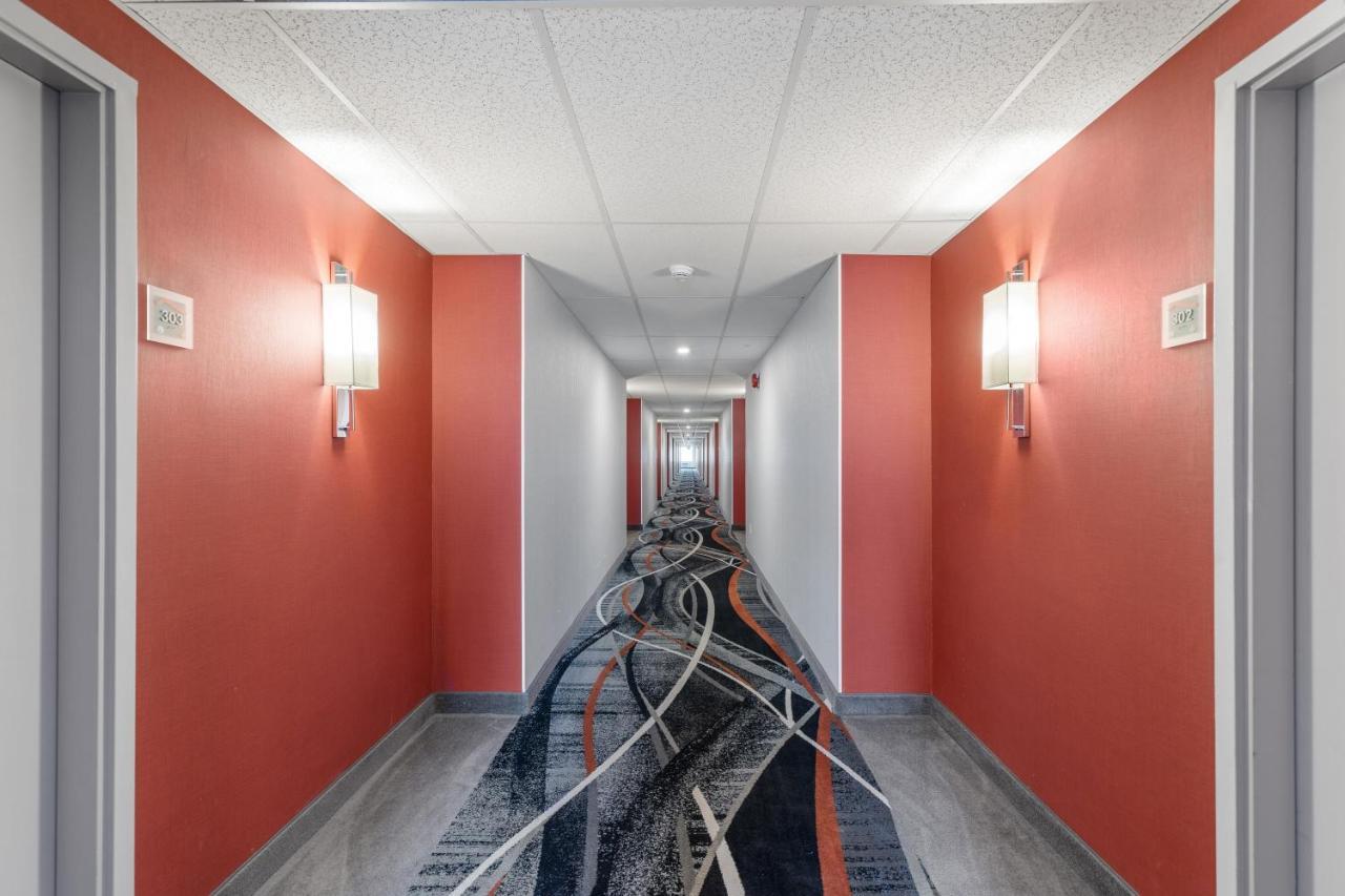 Emerald Hotel & Suites Calgary Airport المظهر الخارجي الصورة