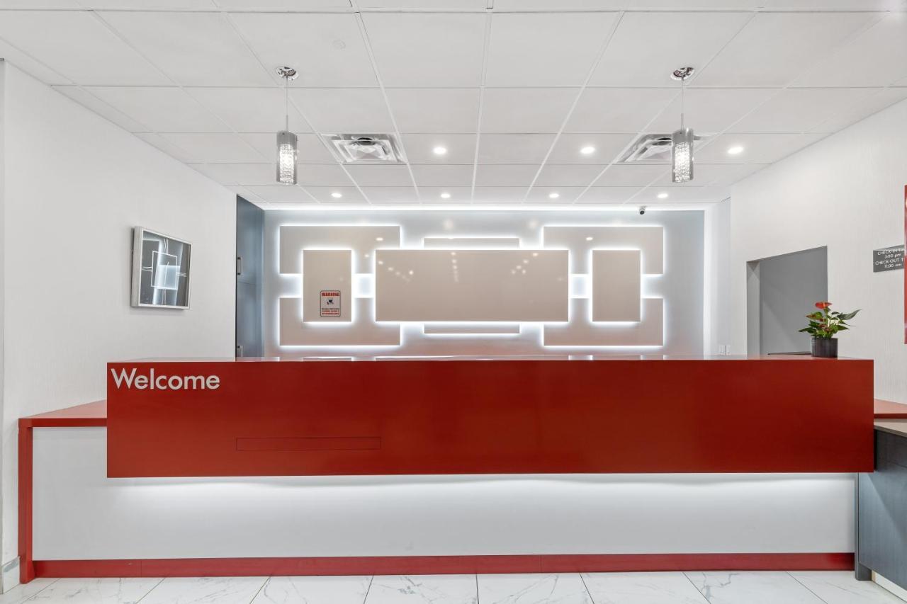 Emerald Hotel & Suites Calgary Airport المظهر الخارجي الصورة
