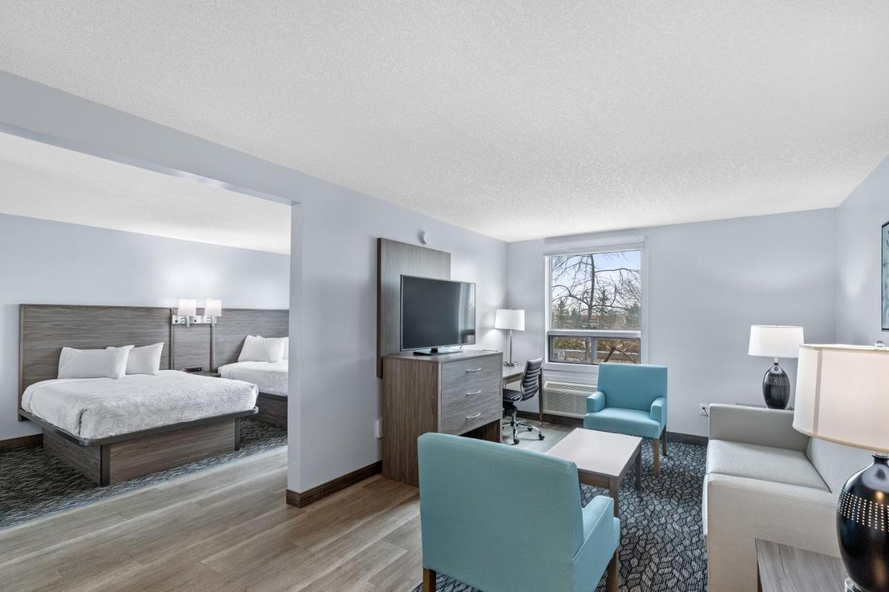 Emerald Hotel & Suites Calgary Airport المظهر الخارجي الصورة