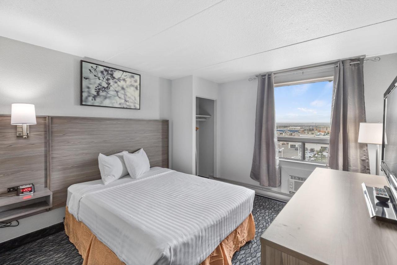 Emerald Hotel & Suites Calgary Airport المظهر الخارجي الصورة