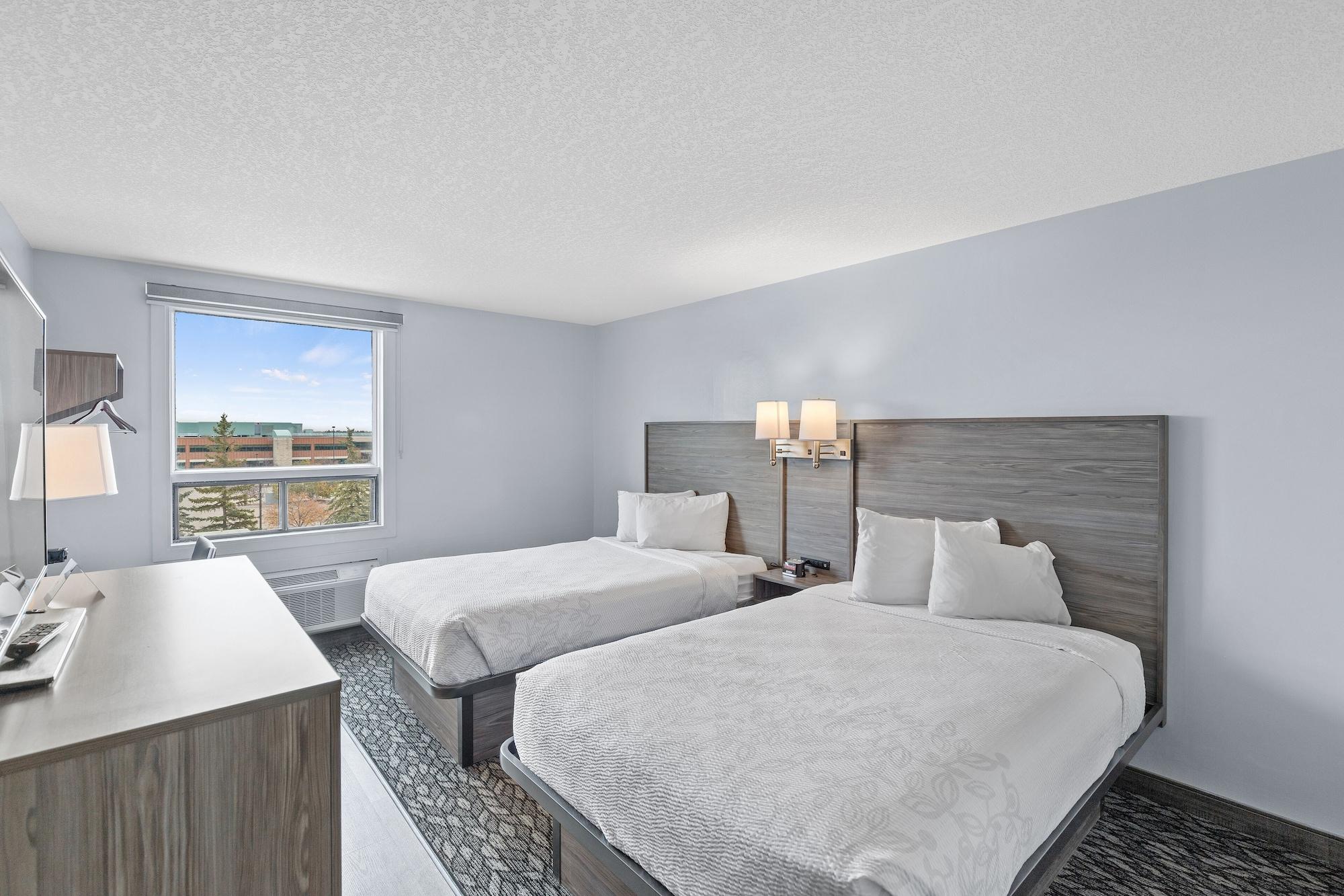 Emerald Hotel & Suites Calgary Airport المظهر الخارجي الصورة