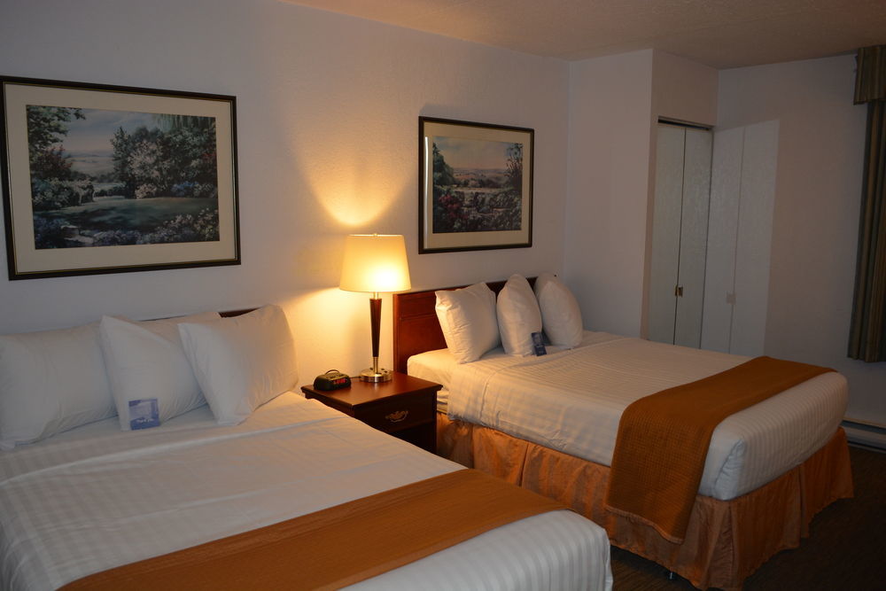 Emerald Hotel & Suites Calgary Airport المظهر الخارجي الصورة