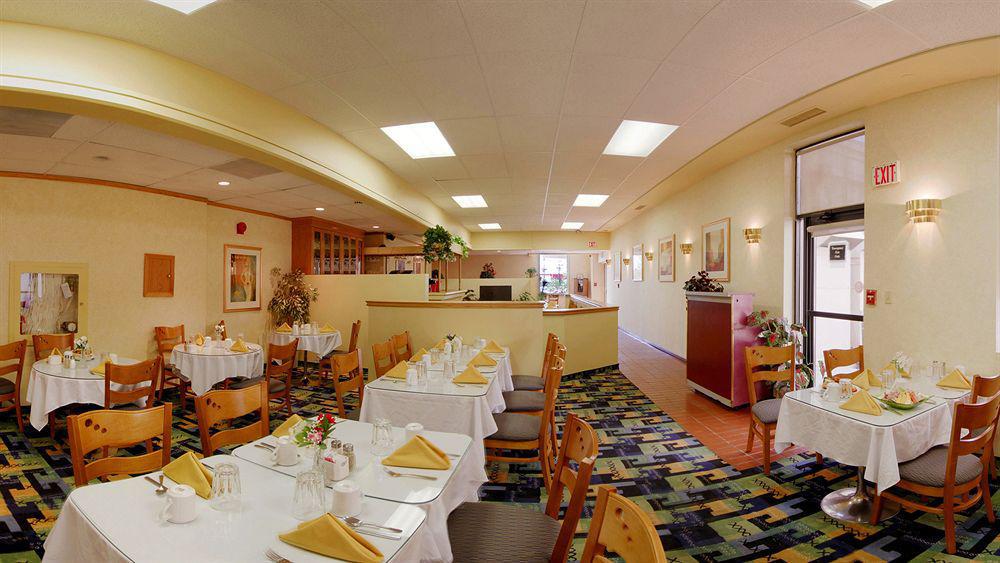 Emerald Hotel & Suites Calgary Airport المظهر الخارجي الصورة